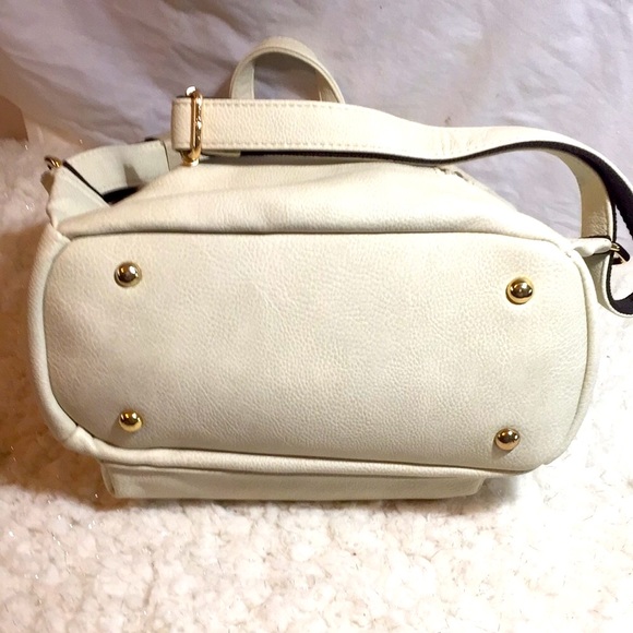 MELLOW WORLD VEGAN LEATHER LACEY BEIGE BACKPACK PURSE🎒 - Picture 13 of 13